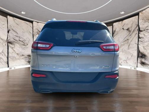 2015 Jeep Cherokee Sport