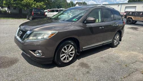 2016 Nissan Pathfinder SL