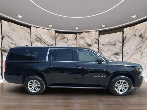 Black 2018 Chevrolet Suburban LT