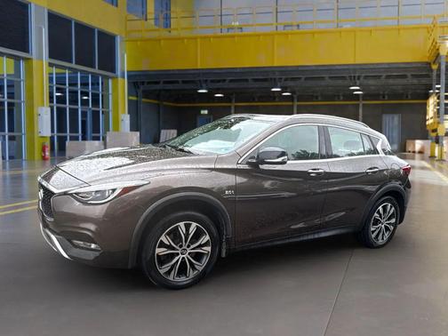 Chestnut Bronze 2017 INFINITI QX30 Premium