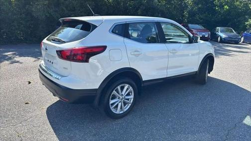 2017 Nissan Rogue Sport S