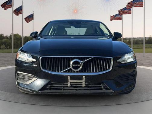 2019 Volvo S60 T5 Momentum