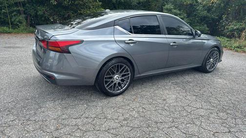 2020 Nissan Altima SR FWD