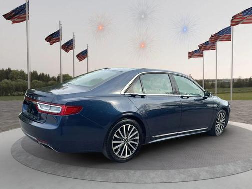 2017 Lincoln Continental Select