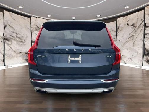 2019 Volvo XC90 T6 Inscription