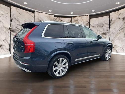 2019 Volvo XC90 T6 Inscription