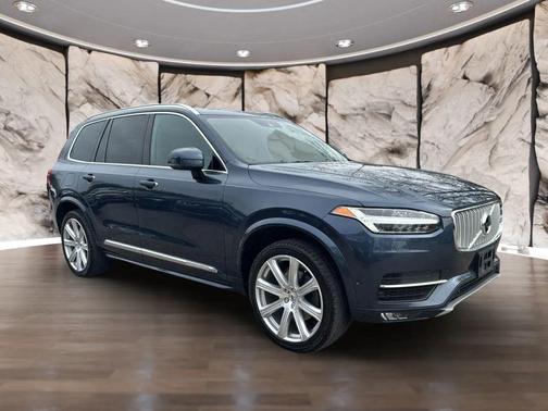 2019 Volvo XC90 T6 Inscription