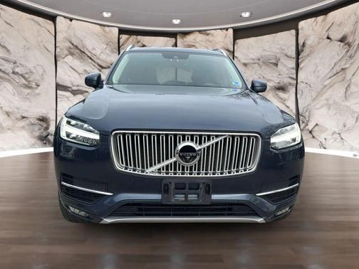 2019 Volvo XC90 T6 Inscription