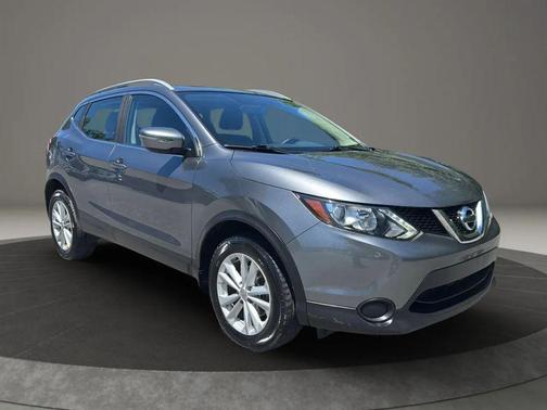 Gun Metallic 2017 Nissan Rogue Sport SV