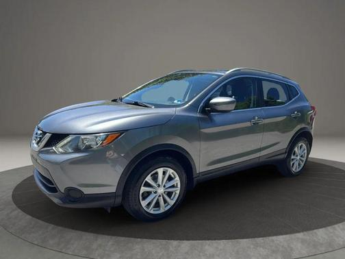 Gun Metallic 2017 Nissan Rogue Sport SV