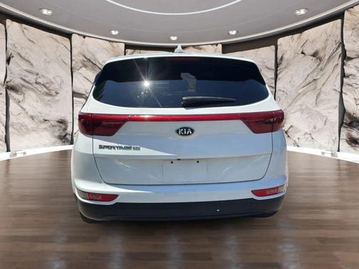 Clear White 2019 Kia Sportage LX