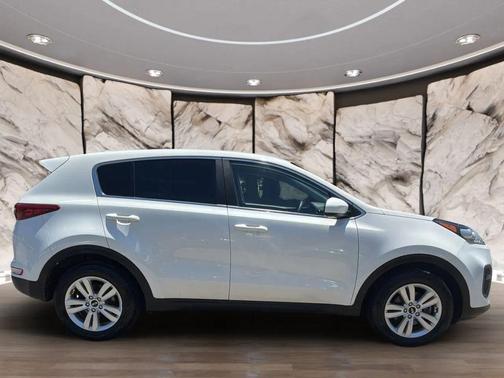 Clear White 2019 Kia Sportage LX