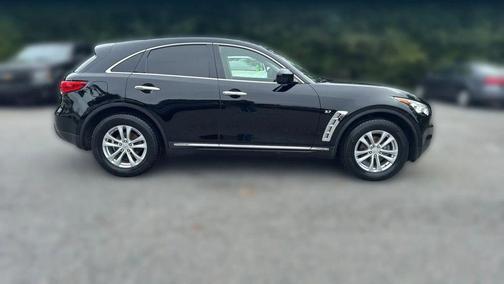 2015 INFINITI QX70 Base
