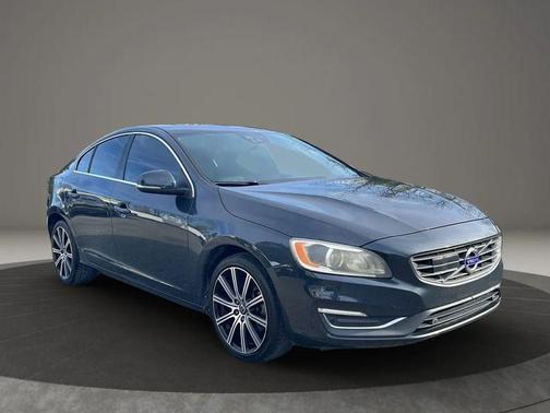 2016 Volvo S60 T6 Drive-E Platinum