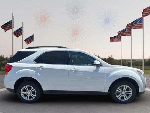 White 2015 Chevrolet Equinox 2LT