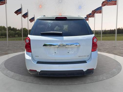 White 2015 Chevrolet Equinox 2LT