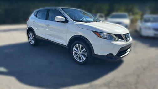 2017 Nissan Rogue Sport S