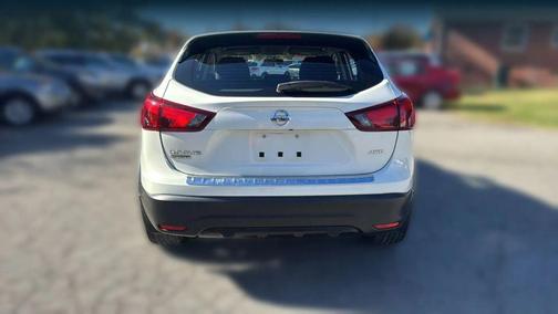 2017 Nissan Rogue Sport S