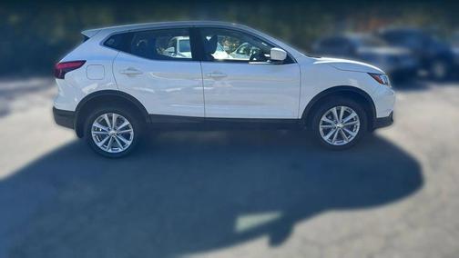 2017 Nissan Rogue Sport S