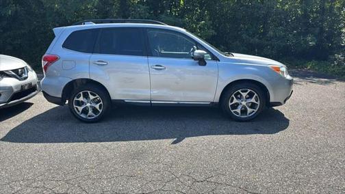 2016 Subaru Forester 2.5i Touring