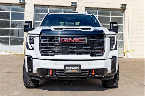 2025 GMC Sierra 2500 AT4