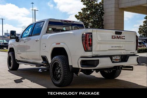 2025 GMC Sierra 2500 AT4