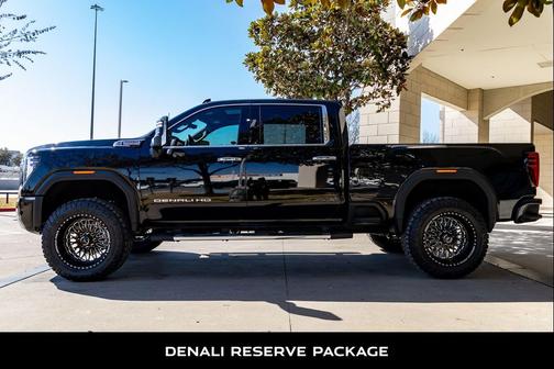 2024 GMC Sierra 2500 Denali