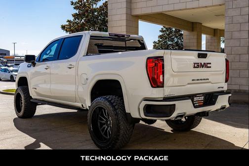 2022 GMC Sierra 1500 AT4