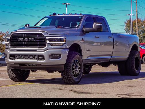 2024 RAM 3500 Laramie Crew Cab 4x4 8' Box