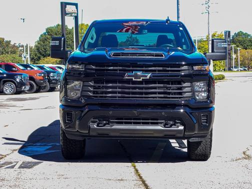 2025 Chevrolet Silverado 2500 Custom