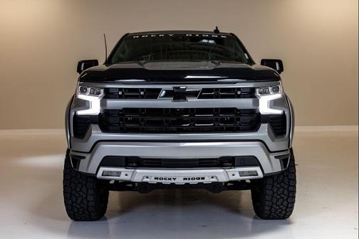 Sterling Gray Metallic 2023 Chevrolet Silverado 1500 RST