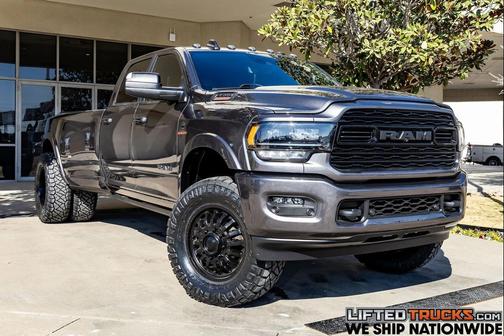 2022 RAM 3500 Limited Crew Cab 4x4 8' Box