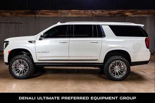 2023 GMC Yukon XL Denali Ultimate