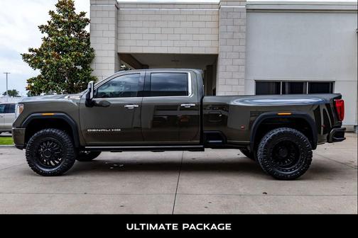 Forest Metallic 2023 GMC Sierra 3500 Denali