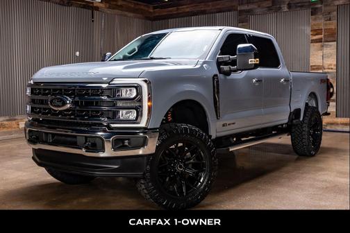 Glacier Gray Metallic Tri-Coat 2025 Ford F-250 Lariat