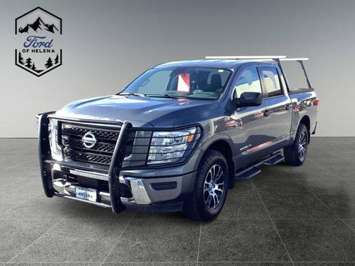 2022 Nissan Titan SV
