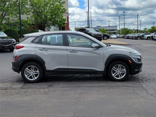 2023 Hyundai KONA SE