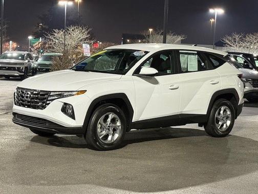 2024 Hyundai TUCSON SE