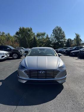 2023 Hyundai SONATA SE