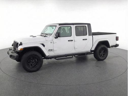 Bright White Clearcoat 2022 Jeep Gladiator Willys