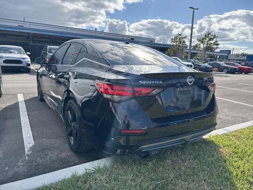 2021 Nissan Sentra SR