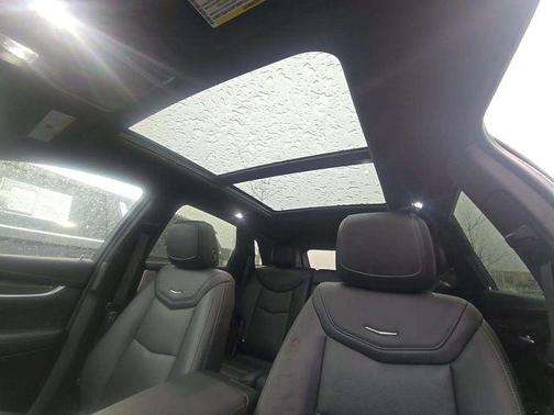 2023 Cadillac XT5 Sport