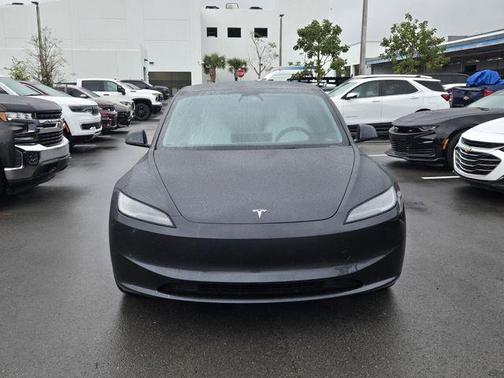 2025 Tesla Model 3 Long Range