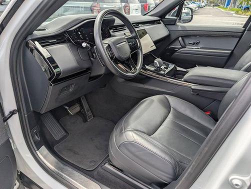 2024 Land Rover Range Rover Sport SE