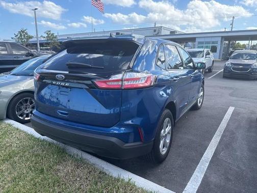 2021 Ford Edge SE