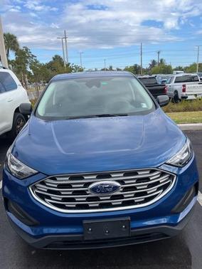 2021 Ford Edge SE