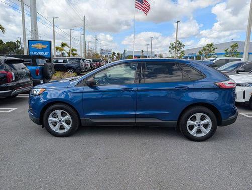 2021 Ford Edge SE