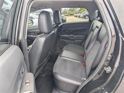 2022 Mitsubishi Outlander Sport SE