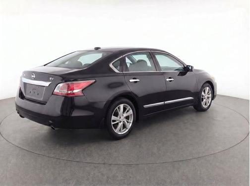 Super Black Clearcoat 2015 Nissan Altima 2.5 SV