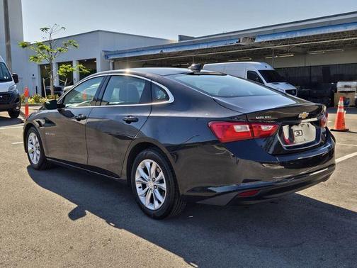 Dark Ash Metallic 2023 Chevrolet Malibu LT